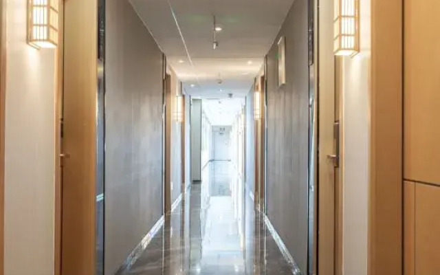 Baoting Xinghe Boutique Hotel