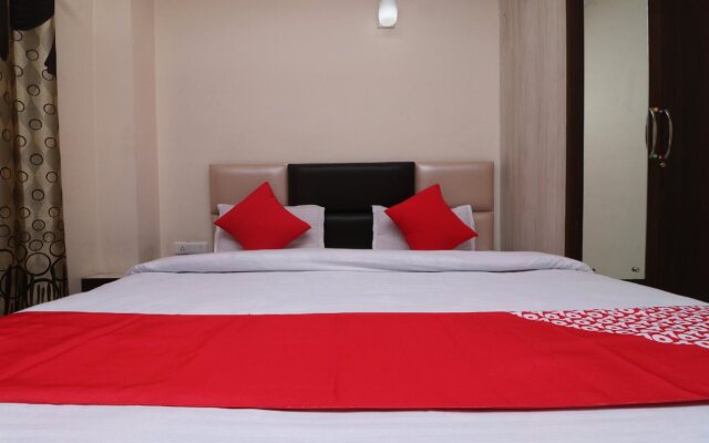 Hotel Paras by OYO Rooms