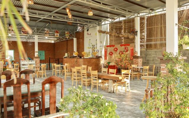Kiwi's Homestay & Cafe