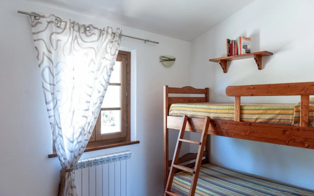 Elm Tree Apt In Farmhouse With Pool