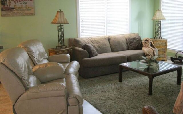 Drayton 402 - 3 Br Condo