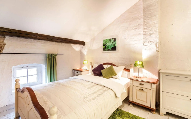 The Secret Garden Apartments