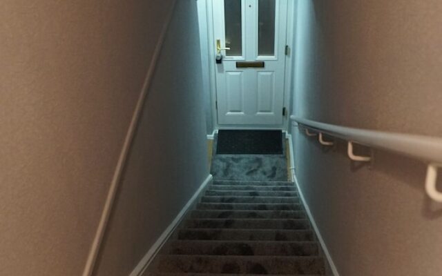 North London Apartment - Edmonton