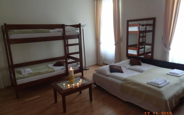 ANYNA Apartments