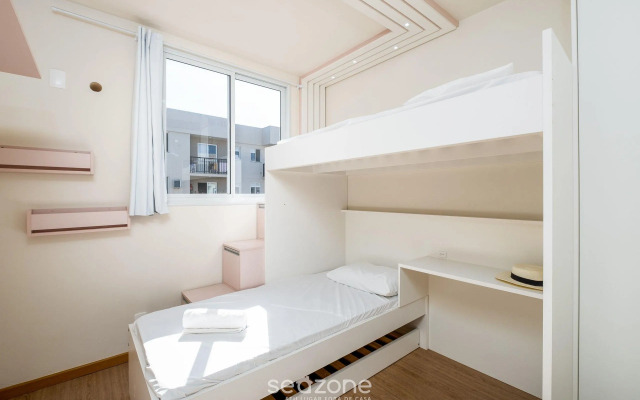 Apto em cond. c/piscina a 5min da praia MAR202