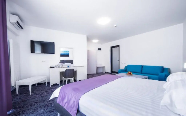 Hotel Meduza Estival