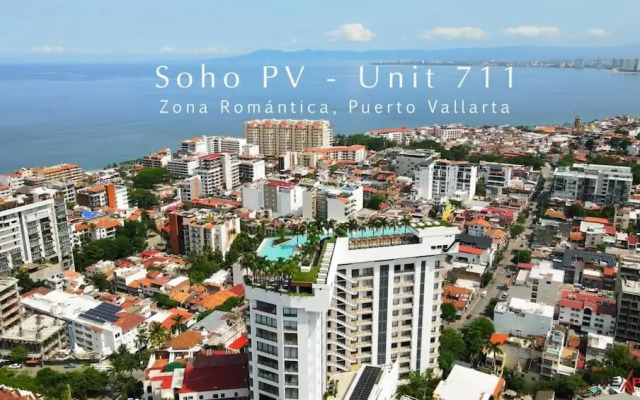 Soho PV Stunning Views Luxury Heated Rooftop Pool