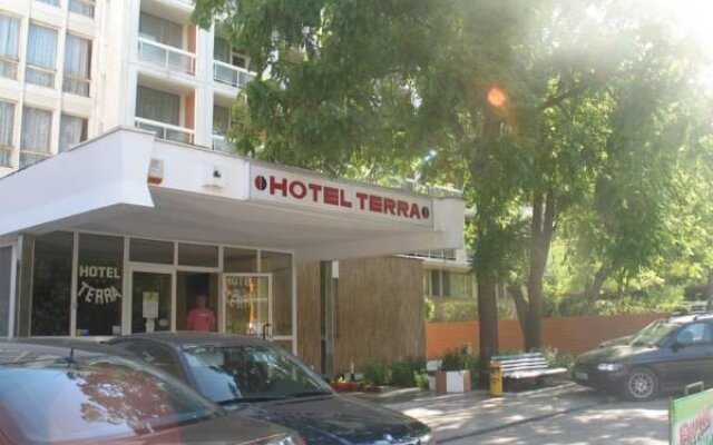 Terra Hotel