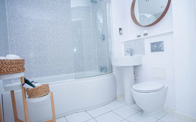 Nest Easy - Alpha House