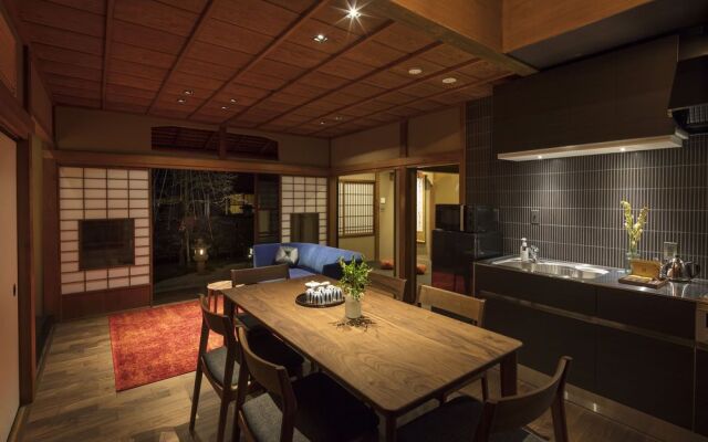 Hikoso-machi Kin no Ma