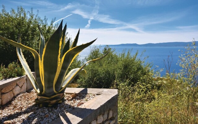 Awesome Home in Pisak With Wifi and 2 Bedrooms