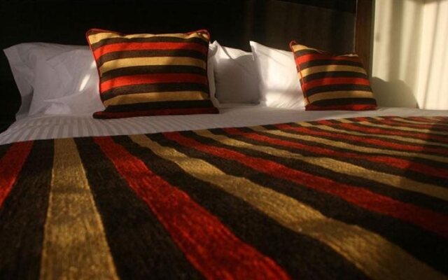 Altos Del Estero Hotel And Apartments