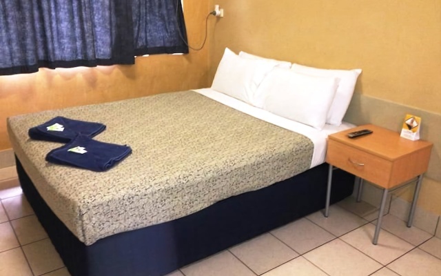 Hi Way Inn Motel – Guest Rooms – Winnellie