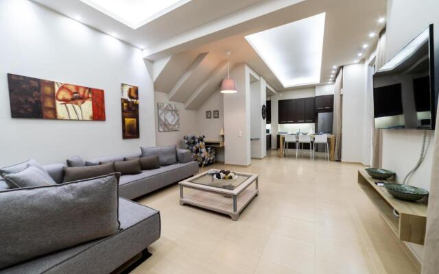 Thomas House Hersonissos - Private Pool - Sleeps 6