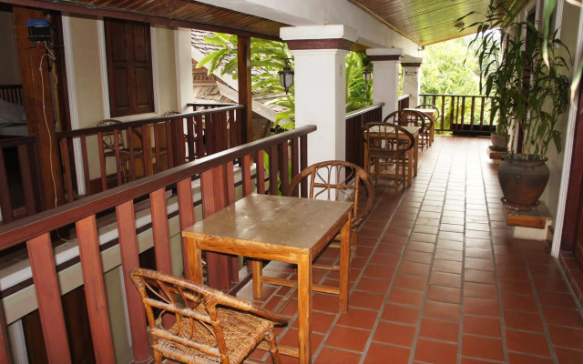 Lao Lu Lodge