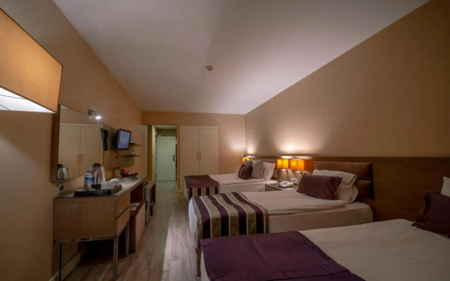 The New Hotel Zeybek