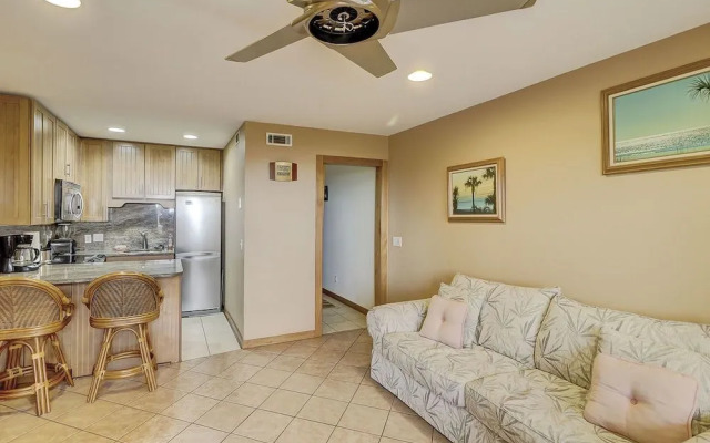 Breakers 112 by RedAwning