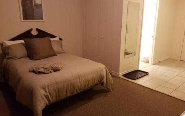 Cozy Little Studio by Amazing Property Rentals