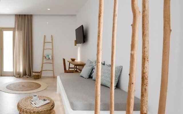 Arco Solium Suites Milos Superior Suite