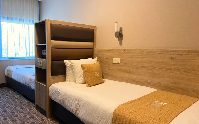 XO Hotels Blue Square
