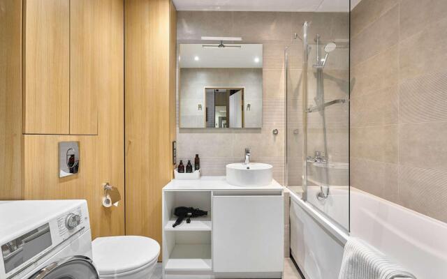 Апартаменты на бульваре Десантника Вадима Чугунова 3