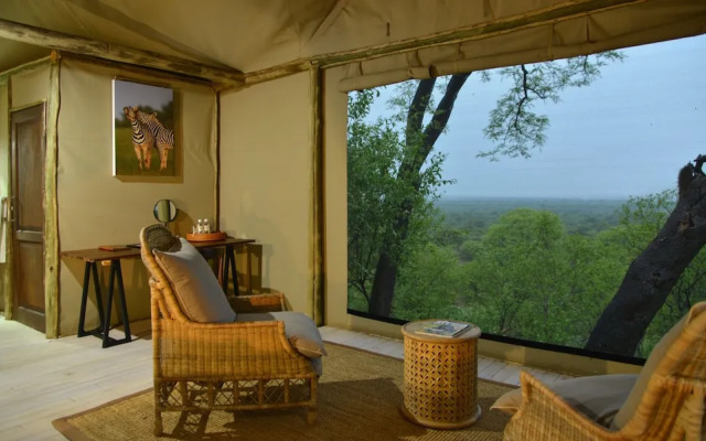 Ghoha Hills Savuti Lodge