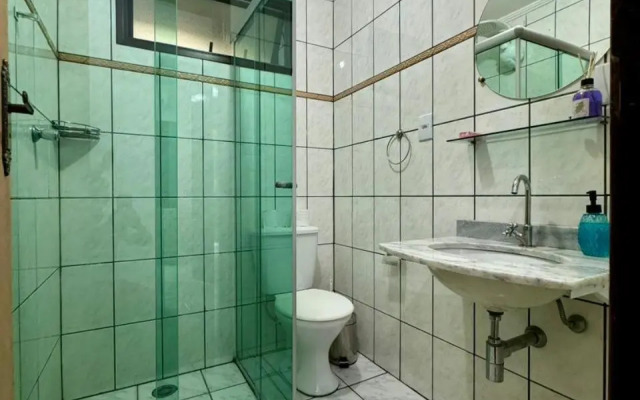 Apartamento Centro de Bertioga 100MTS da praia.