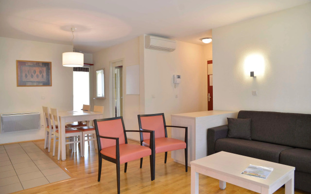 Adonis Divonne Résidence du Lac