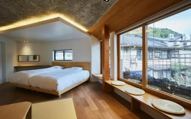 UTSUROI Tsuchiya Annex