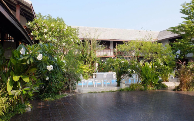 TR Residence
