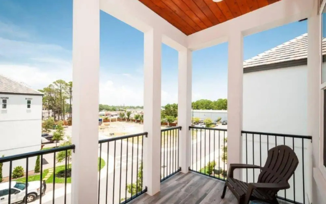 Sunshine Retreat by Destin Getaways