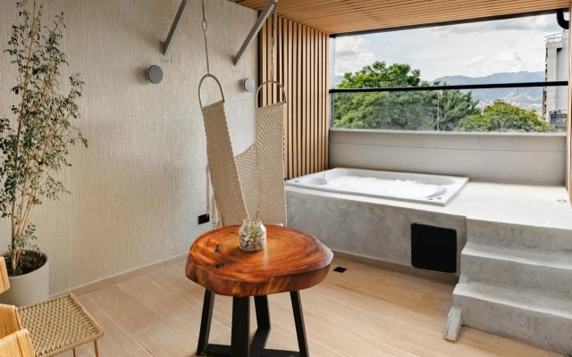 Nakúa Stay + Work