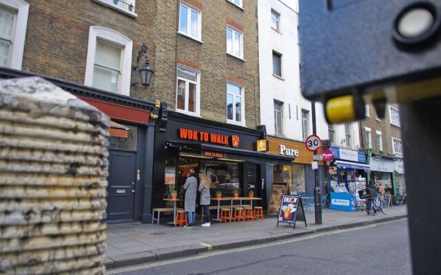The London Agent Fitzrovia Studio 2