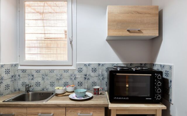 Afinestay at Acropolis