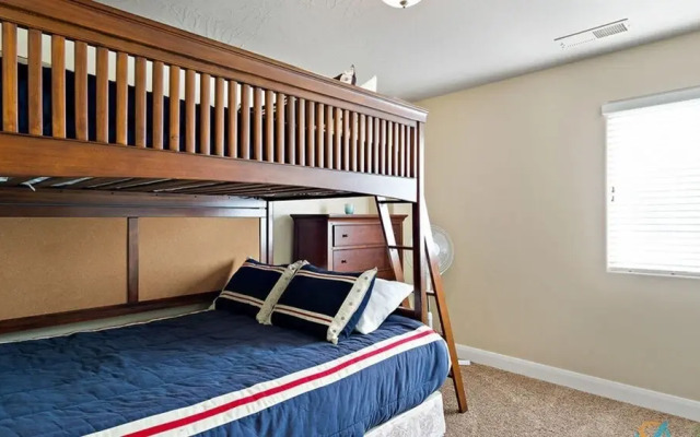 Bike-on-inn 3 Bedroom Apts by RedAwning