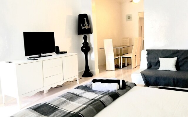 761 South Beach Apartments