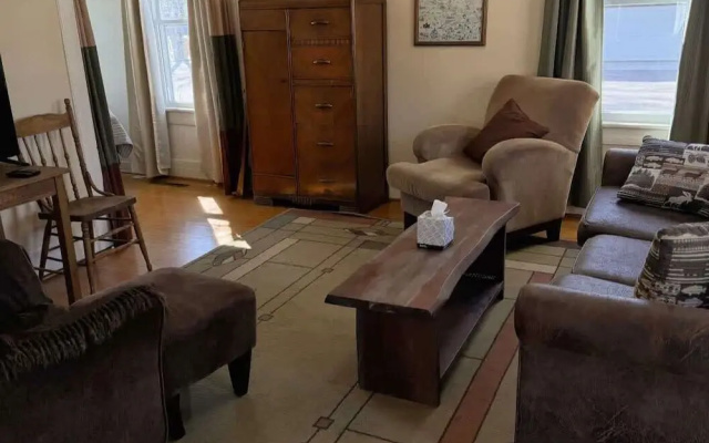 Margeson House -pet Friendly Home