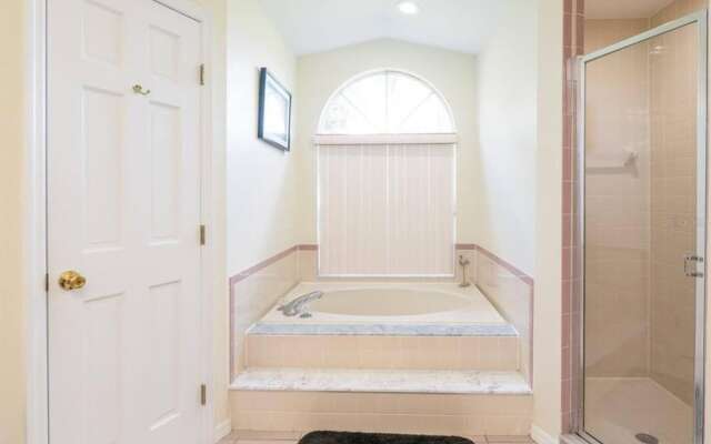 Immaculate Villa in Kissimmee South Facing Pool