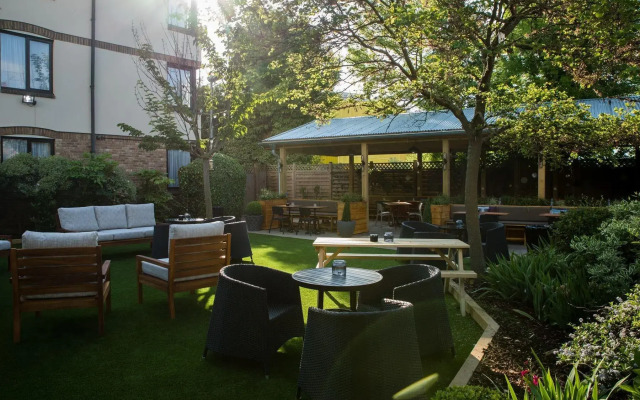 The Fox & Goose Hotel