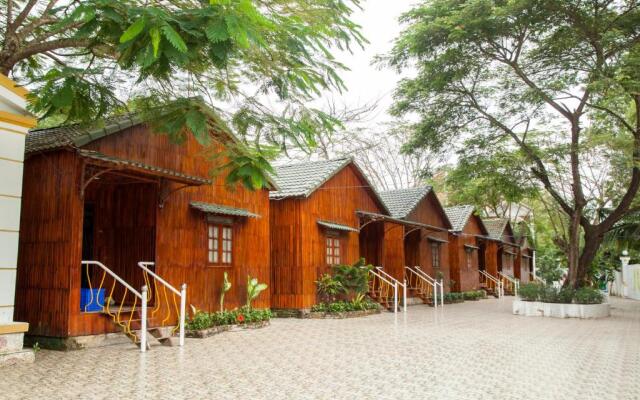 Satraco Royal Hotel