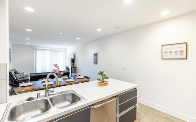 East West Comfort: Hollywood Walk Of Fame Apartments
