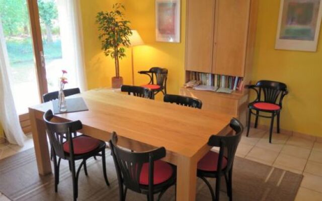 LOriÂ©e du Bois (HUT100)