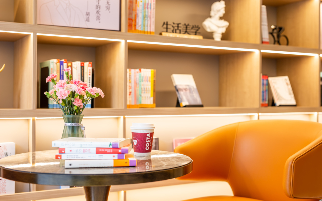 Elan Hotel (Luoyang Zhouwangcheng Plaza Subway Station Store)