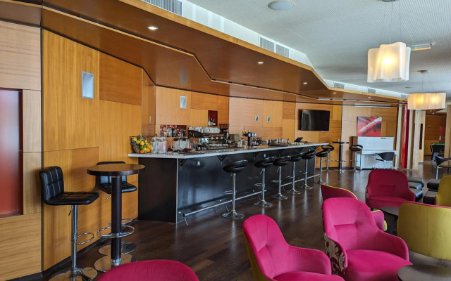 Le M & Spa Bordeaux Aéroport by Hôtels & Préférence