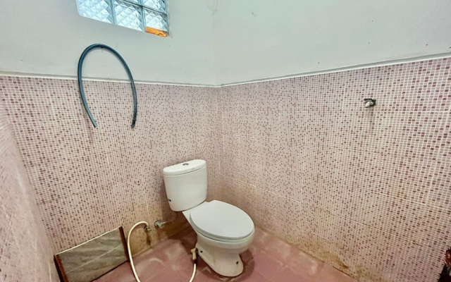 OYO Life 93504 Kost Krisna