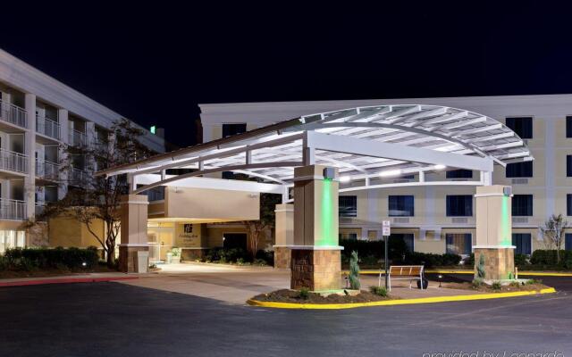 Holiday Inn Hotel & Suites Atlanta Airport-North, an IHG Hotel