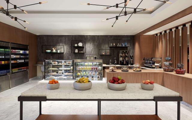 Hyatt Regency Newport Beach West