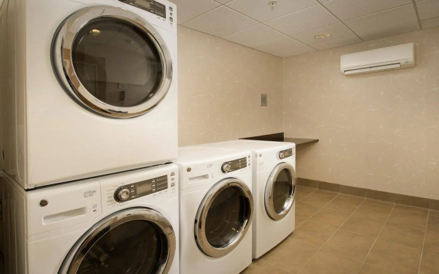 Hampton Inn & Suites Baltimore/Woodlawn
