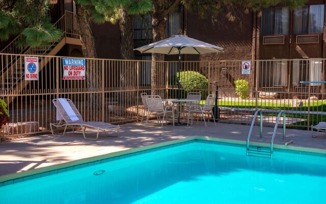 Best Western Airport Albuquerque Innsuites Hotel & Suites