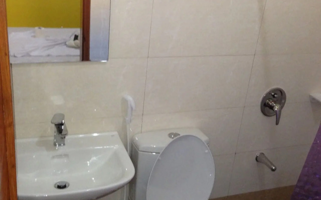 Citrine Tourist Travel Lodge